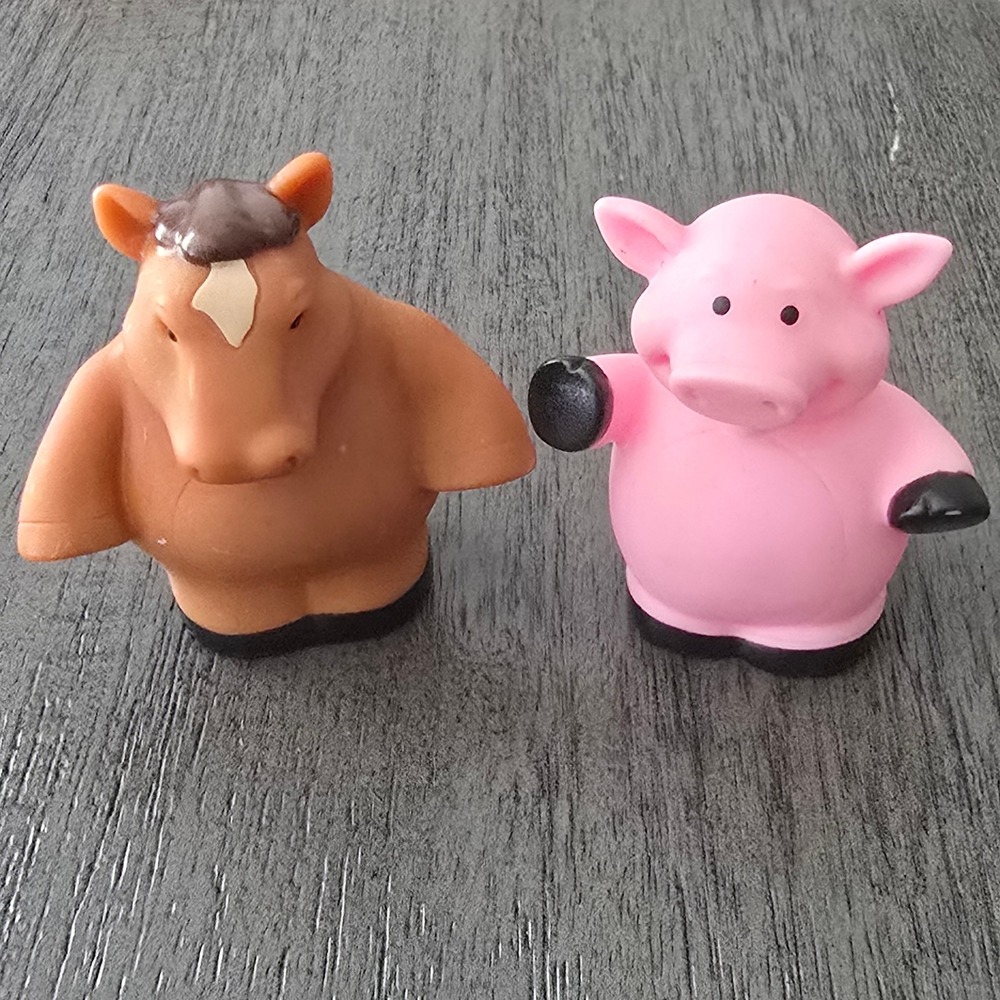 Tomy JOHN DEERE Hayride Farm Animals Horse Pig Toy Figures